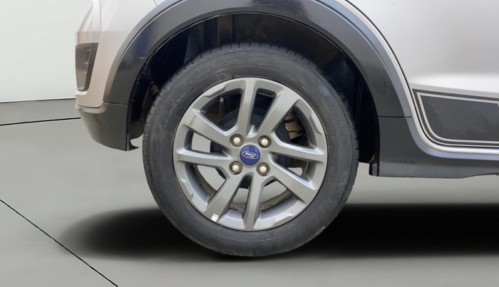 2019 Ford FREESTYLE TITANIUM 1.2 PETROL, Petrol, Manual, 40,133 km, Right Rear Wheel