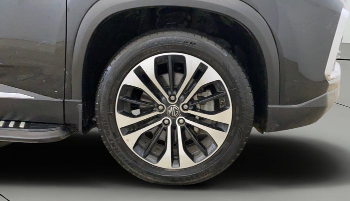 2021 MG HECTOR SHARP 1.5 PETROL CVT, Petrol, Automatic, 20,630 km, Right Front Wheel