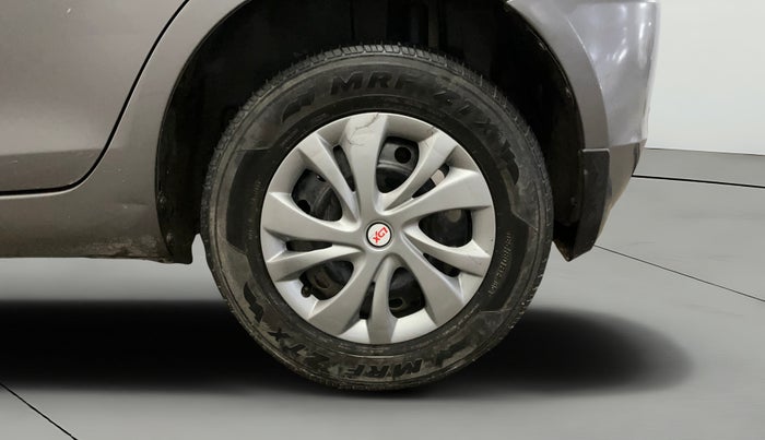 2016 Maruti Swift VXI, Petrol, Manual, 43,003 km, Left Rear Wheel