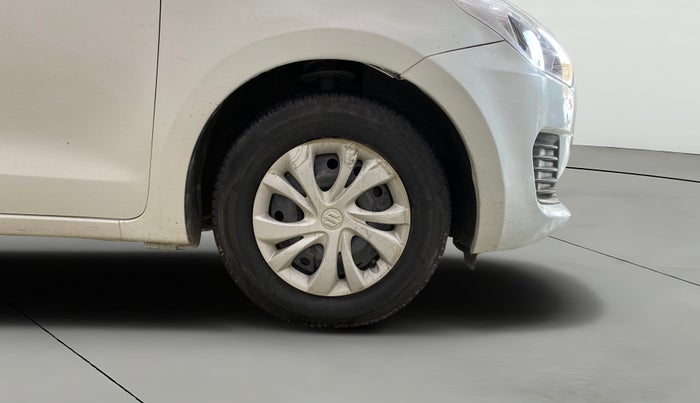 2020 Maruti Swift VXI AMT, Petrol, Automatic, 36,637 km, Right Front Wheel