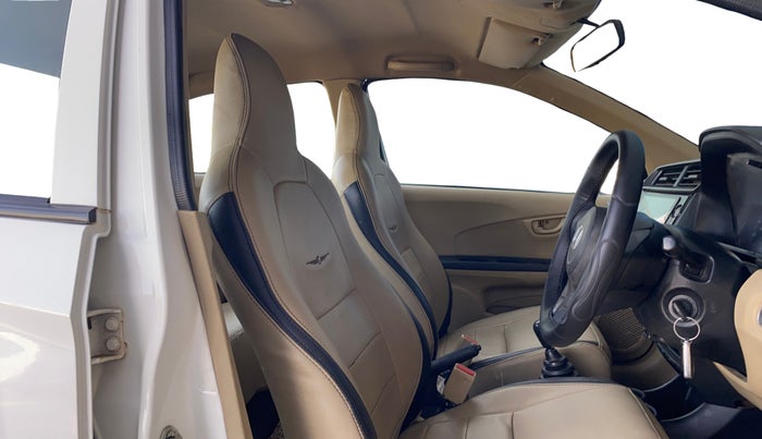 2017 Honda Amaze 1.2L I-VTEC E, Petrol, Manual, 1,25,022 km, Right Side Front Door Cabin