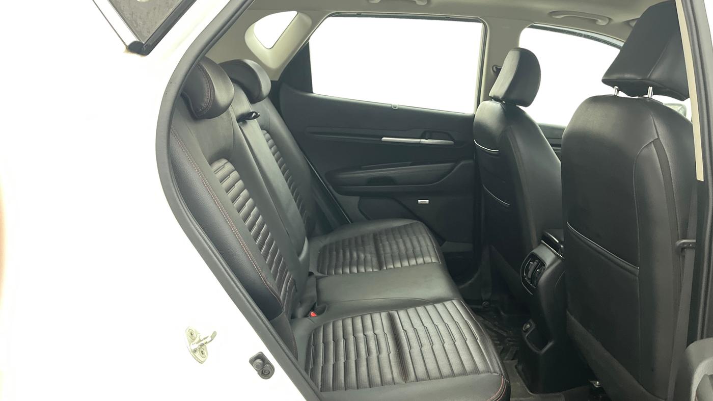 2021 KIA SONET GTX PLUS 1.0 IMT, Petrol, Manual, 27,495 km, Right Side Rear Door Cabin