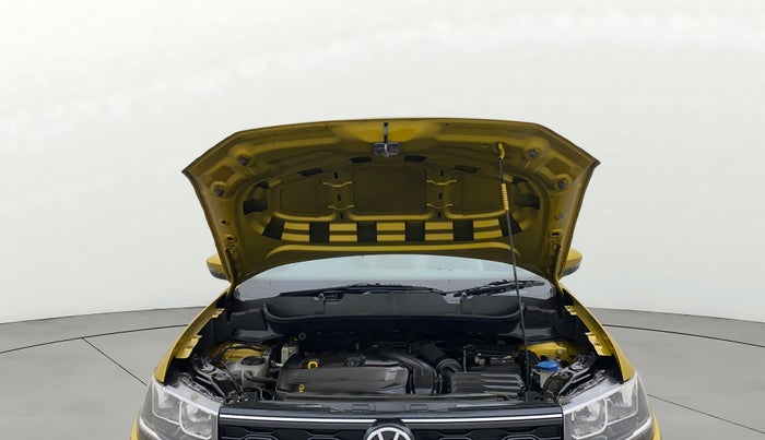 2021 Volkswagen TAIGUN  GT PLUS 1.5 TSI MT, Petrol, Manual, 69,553 km, Open Bonet