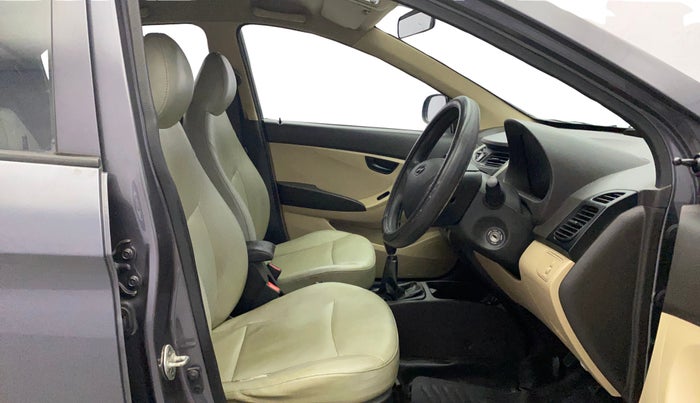 2017 Hyundai Eon ERA +, Petrol, Manual, 61,242 km, Right Side Front Door Cabin