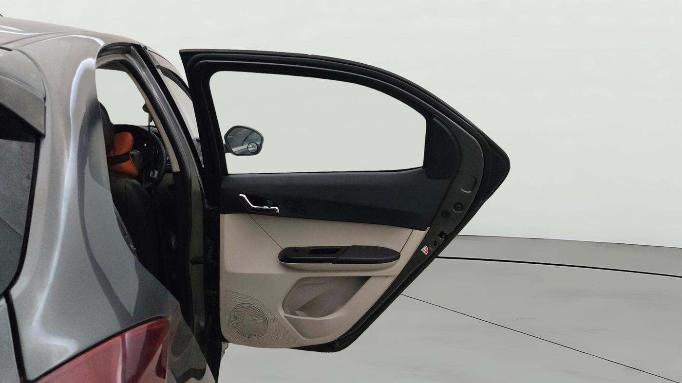 2023 Tata Tiago XZ PLUS PETROL, Petrol, Manual, 32,581 km, RHS Rear Door