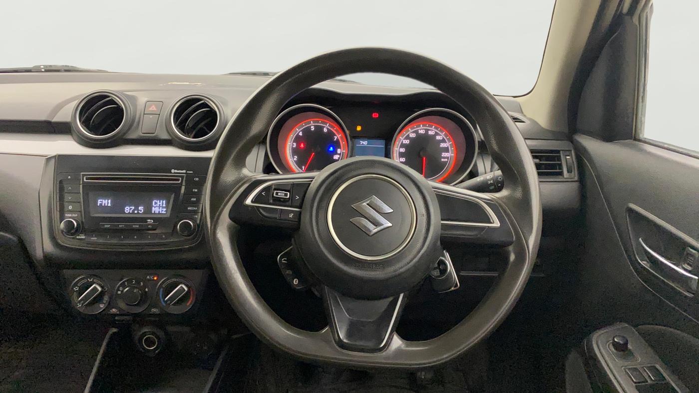 2020 Maruti Swift VXI, Petrol, Manual, 1,71,052 km, Steering Wheel Close Up