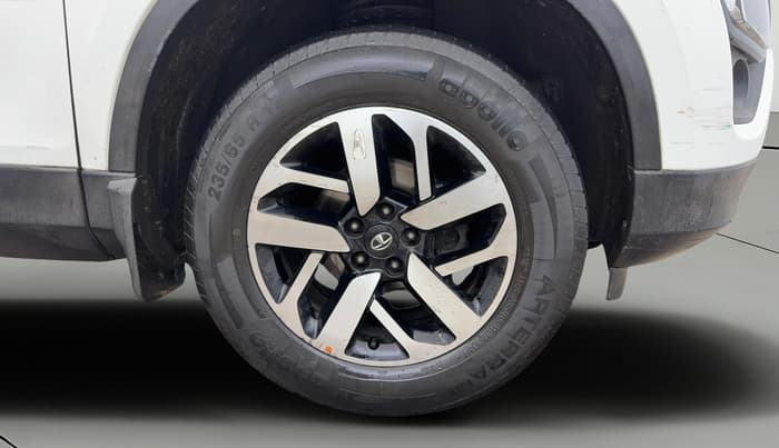 2022 Tata Harrier XZA PLUS 2.0L, Diesel, Automatic, 73,746 km, Right Front Wheel