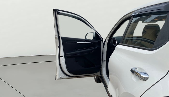 2022 KIA SONET HTK 1.2, Petrol, Manual, 11,177 km, LHS Front Door