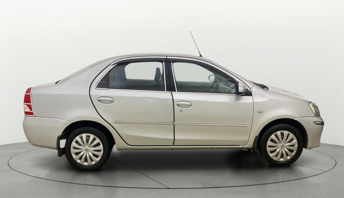 2013 Toyota Etios G, Petrol, Manual, 90,986 km, Right Side View