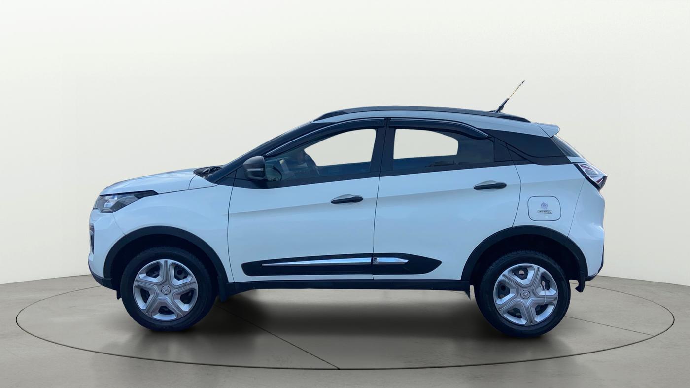 2022 Tata NEXON XMA SUNROOF PETROL, Petrol, Automatic, 27,624 km, Left Side