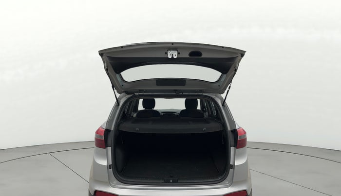 2016 Hyundai Creta SX PLUS 1.6 PETROL, Petrol, Manual, 94,638 km, Boot Door Open