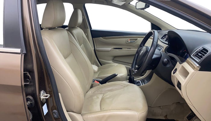 2019 Maruti Ciaz ALPHA 1.5 SHVS PETROL, Petrol, Manual, 57,322 km, Right Side Front Door Cabin