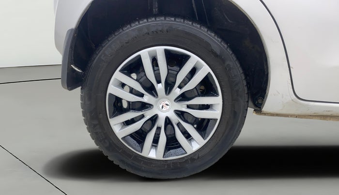 2021 Datsun Redi Go T, Petrol, Manual, 79,652 km, Right Rear Wheel