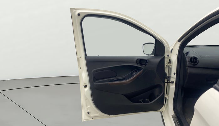 2020 Ford FREESTYLE TITANIUM PLUS 1.2 PETROL, Petrol, Manual, 16,750 km, LHS Front Door