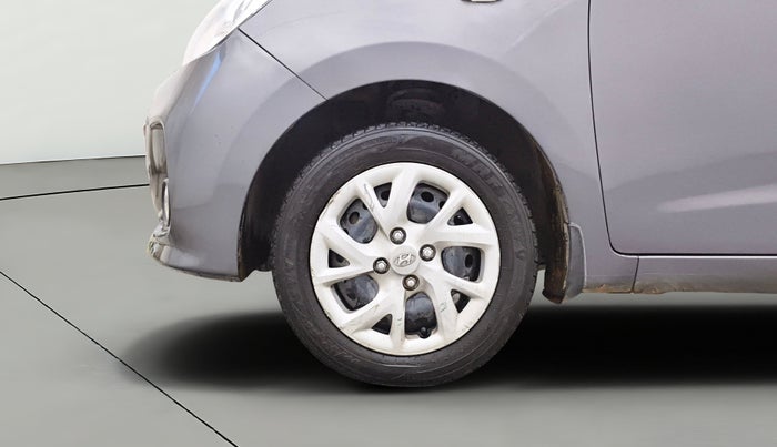 2017 Hyundai Grand i10 MAGNA AT 1.2 KAPPA VTVT, Petrol, Automatic, 38,740 km, Left Front Wheel