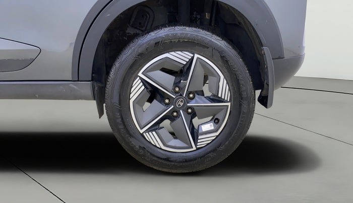 2024 Tata NEXON CREATIVE+ SUNROOF DCA 1.2 PETROL, Petrol, Automatic, 17,420 km, Left Rear Wheel