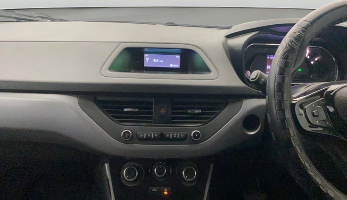 2021 Tata NEXON XMA SUNROOF PETROL, Petrol, Automatic, 62,616 km, Air Conditioner