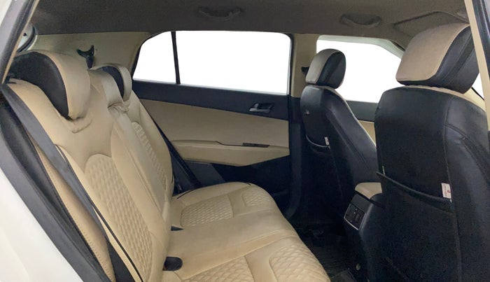 2015 Hyundai Creta S 1.6 PETROL, Petrol, Manual, 74,401 km, Right Side Rear Door Cabin