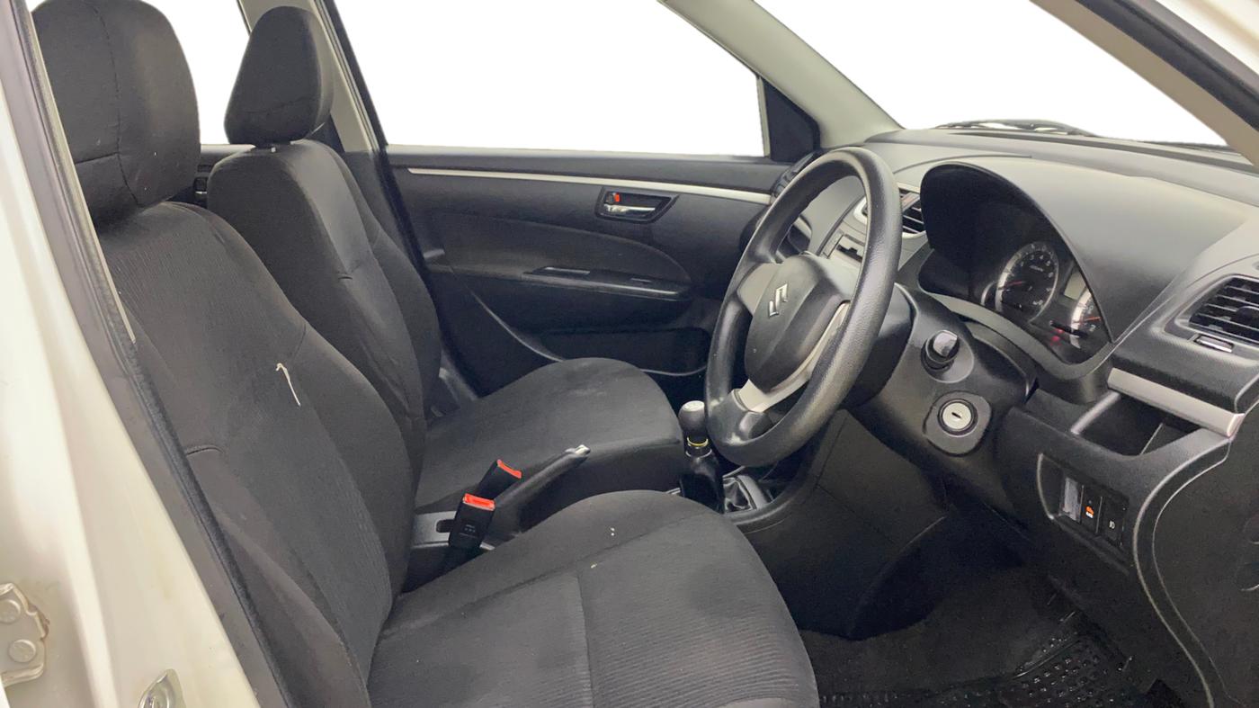 2015 Maruti Swift VXI, Petrol, Manual, 58,070 km, Right Side Front Door Cabin