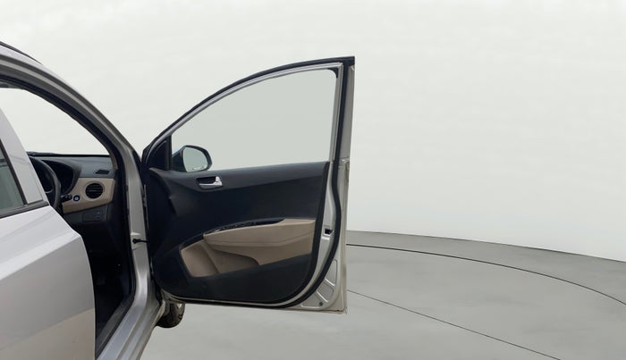 2016 Hyundai Grand i10 ASTA AT 1.2 KAPPA VTVT, Petrol, Automatic, 54,701 km, RHS Front Door