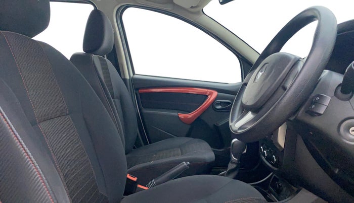 2017 Renault Duster RXS CVT, Petrol, Automatic, 61,503 km, Right Side Front Door Cabin