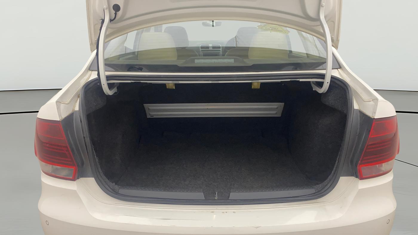 2016 Volkswagen Vento HIGHLINE 1.6 MPI, Petrol, Manual, 29,541 km, Boot Open Zoomed View