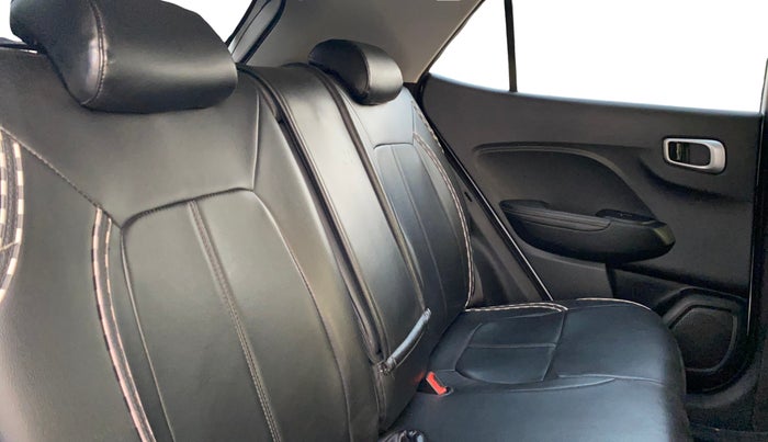 2019 Hyundai VENUE SX 1.0 (O) TURBO, Petrol, Manual, 72,549 km, Right Side Rear Door Cabin