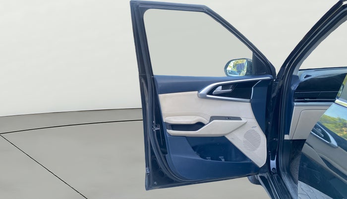 2023 KIA CARENS LUXURY PLUS IMT 1.5 DIESEL IMT, Diesel, Manual, 53,577 km, LHS Front Door