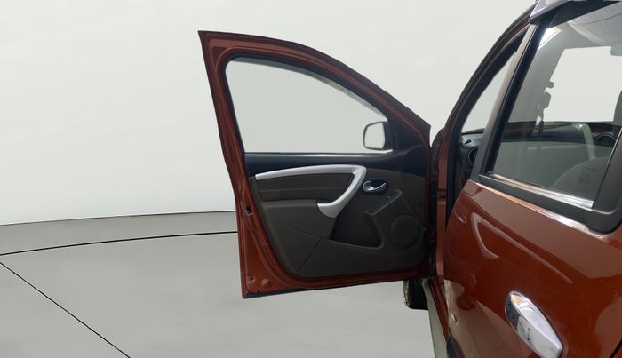 2017 Renault Duster 110 PS RXZ 4X2 AMT DIESEL, Diesel, Automatic, 1,08,965 km, LHS Front Door