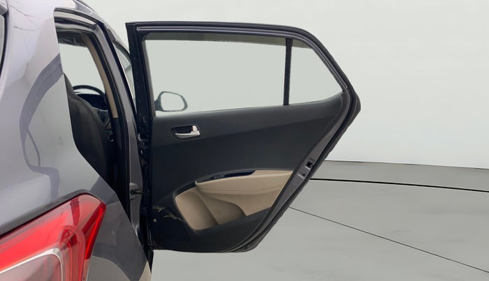 2017 Hyundai Grand i10 SPORTZ (O) AT 1.2 KAPPA VTVT, Petrol, Automatic, 76,676 km, RHS Rear Door