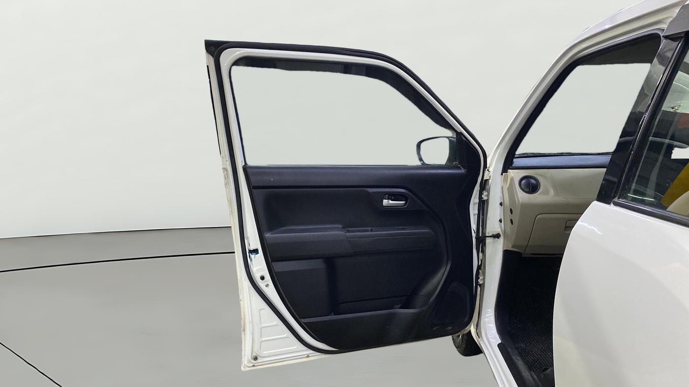 2019 Maruti New Wagon-R VXI 1.0 AMT, Petrol, Automatic, 1,13,112 km, LHS Front Door