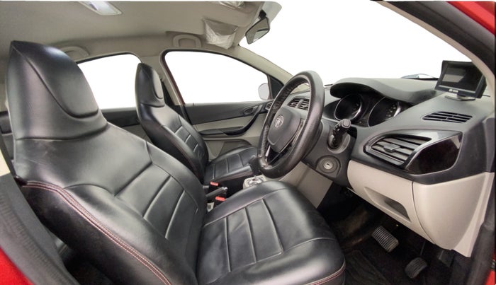 2018 Tata Tiago XTA PETROL, Petrol, Automatic, 65,338 km, Right Side Front Door Cabin