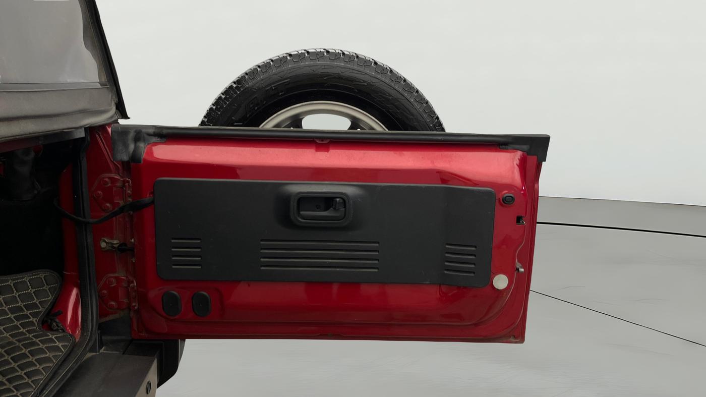 2021 Mahindra Thar LX  P 4WD AT CONVERTIBLE, Petrol, Automatic, 39,461 km, Boot Door Open