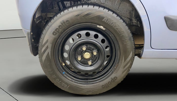 2016 Maruti Wagon R 1.0 VXI AMT, Petrol, Automatic, 49,802 km, Right Rear Wheel