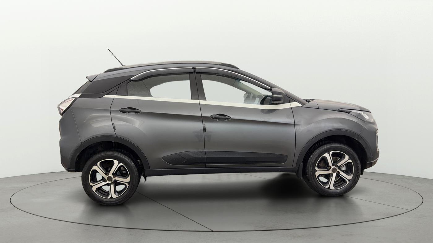 2021 Tata NEXON XM SUNROOF PETROL, Petrol, Manual, 69,461 km, Right Side View