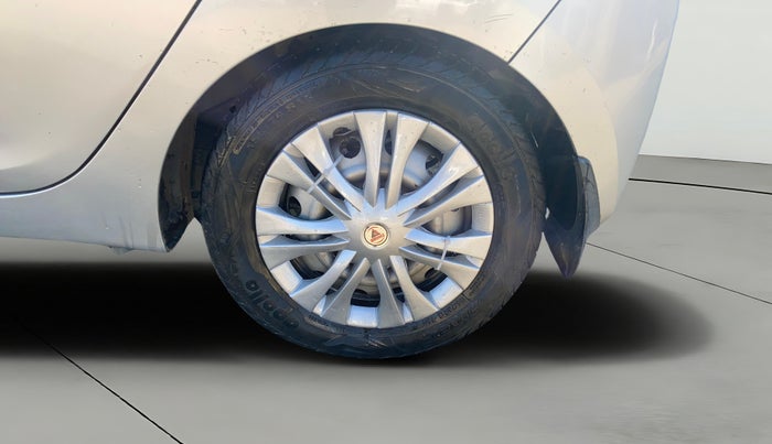 2017 Hyundai Eon ERA +, CNG, Manual, 51,034 km, Left Rear Wheel