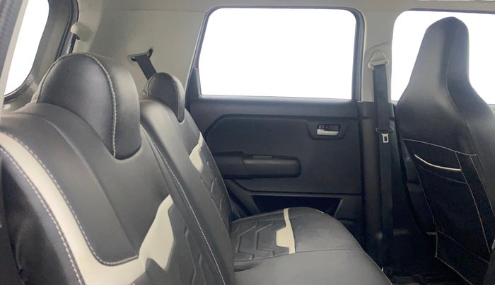 2022 Maruti New Wagon-R VXI 1.0 AMT, Petrol, Automatic, 26,262 km, Right Side Rear Door Cabin