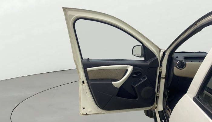 2013 Renault Duster 85 PS RXL DIESEL, Diesel, Manual, 1,07,789 km, LHS Front Door