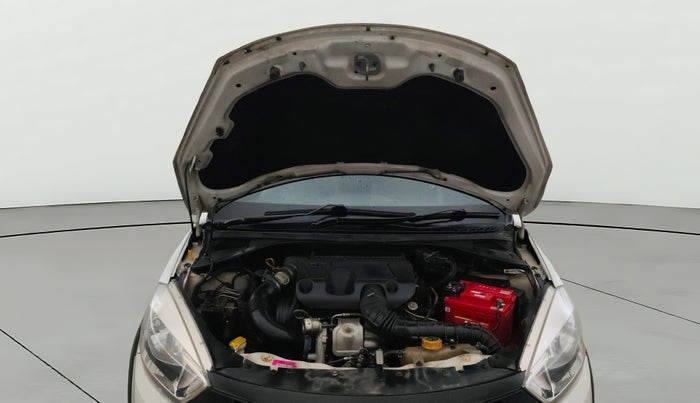 2018 Tata TIAGO NRG DIESEL, Diesel, Manual, 1,01,939 km, Open Bonet