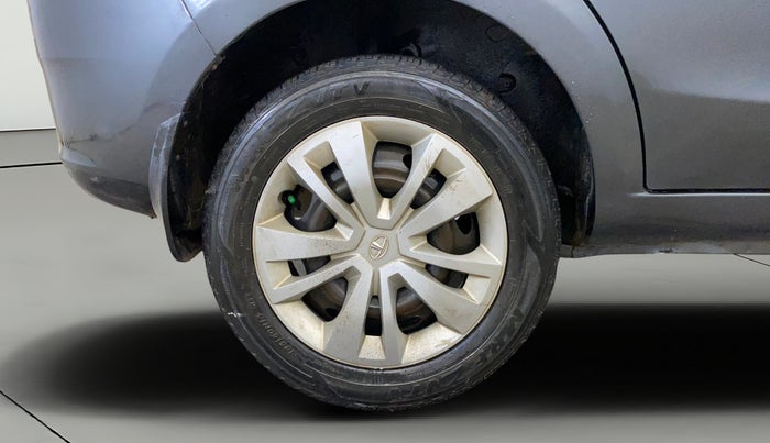 2016 Tata Zest XMS PETROL, Petrol, Manual, 67,822 km, Right Rear Wheel