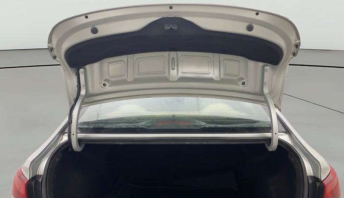 2018 Hyundai Verna 1.6 VTVT SX + AT, Petrol, Automatic, 53,311 km, Boot Door Open