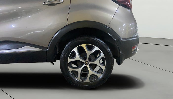 2017 Renault Captur PLATINE DIESEL , Diesel, Manual, 1,18,040 km, Left Rear Wheel