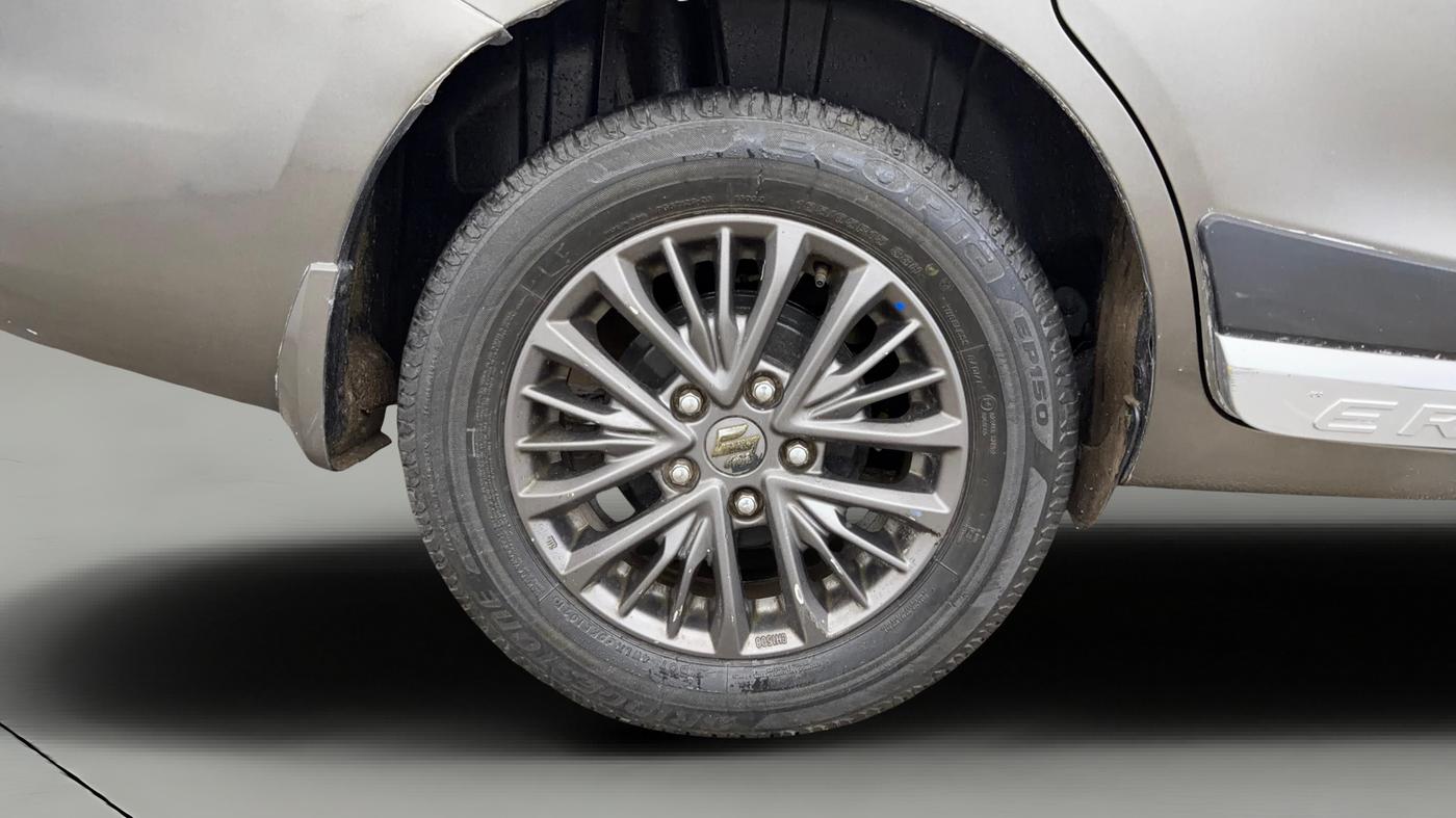 2021 Maruti Ertiga ZXI+ SHVS, Petrol, Manual, 40,633 km, Right Rear Wheel