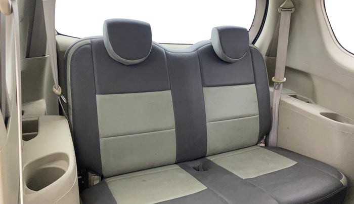 2013 Maruti Ertiga VXI, Petrol, Manual, 33,718 km, Third Seat Row ( optional )