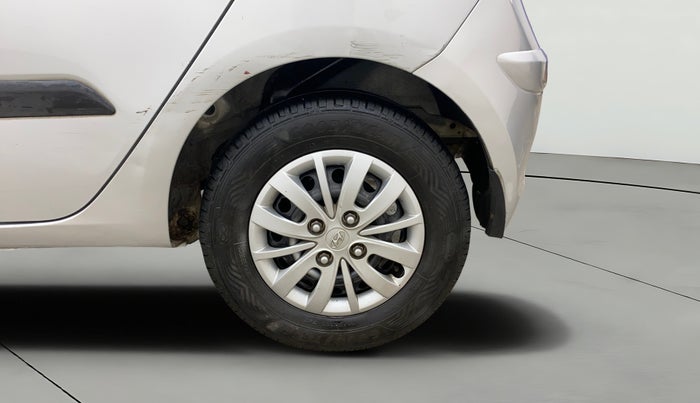 2014 Hyundai i10 SPORTZ 1.1, Petrol, Manual, 1,11,771 km, Left Rear Wheel
