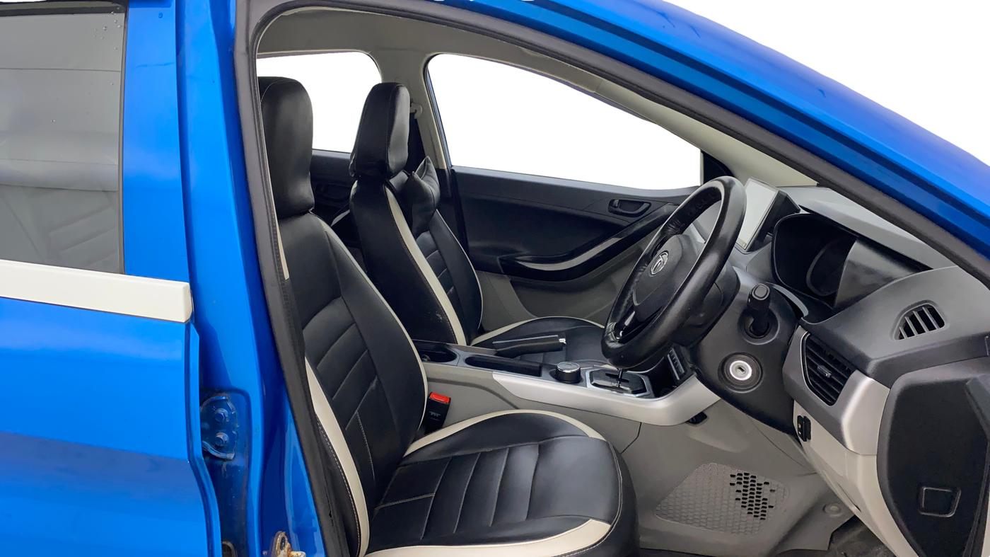 2018 Tata NEXON XMA PETROL, Petrol, Automatic, 41,901 km, Right Side Front Door Cabin
