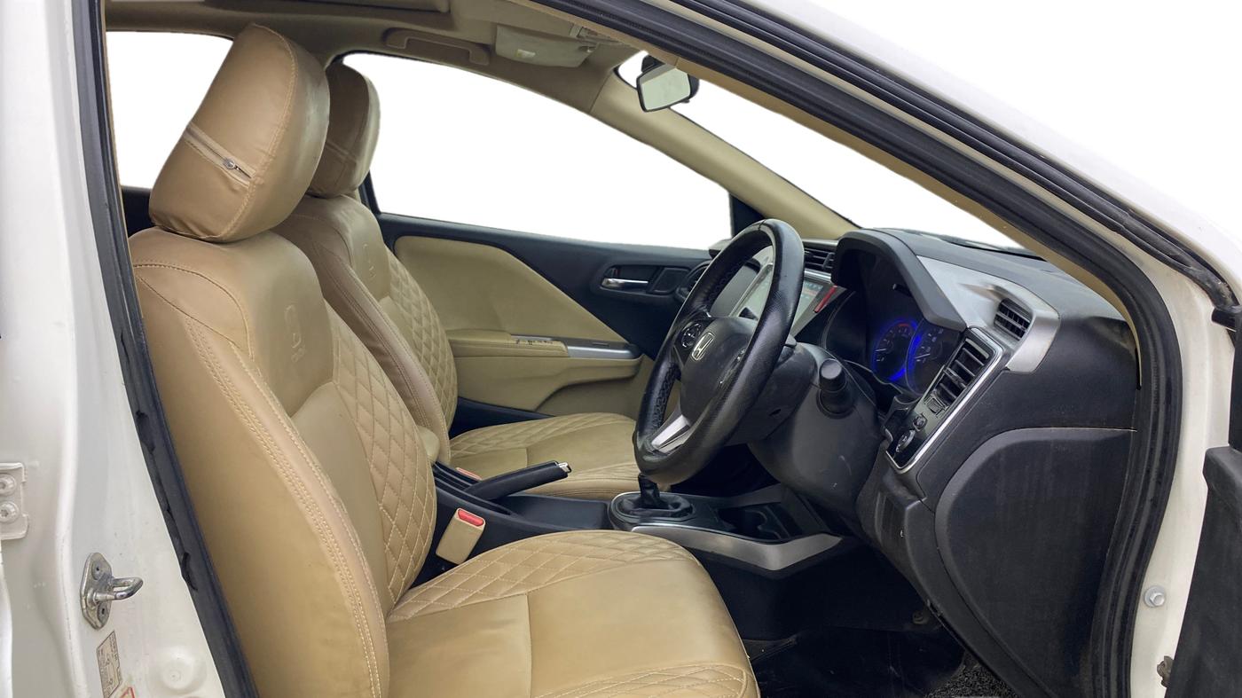 2015 Honda City 1.5L I-DTEC VX, Diesel, Manual, 85,391 km, Right Side Front Door Cabin