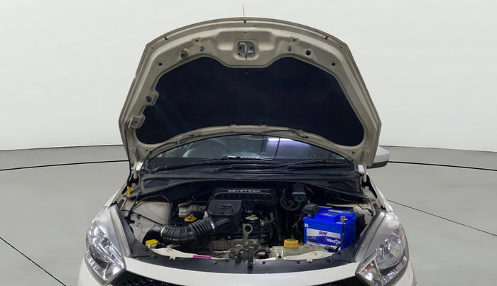 2017 Tata Tiago XT PETROL, Petrol, Manual, 45,432 km, Open Bonet