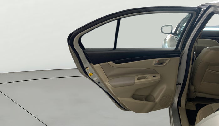 2016 Maruti Ciaz ZXI, Petrol, Manual, 19,342 km, LHS Rear Door