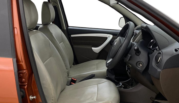 2016 Renault Duster RXL PETROL, Petrol, Manual, 39,124 km, Right Side Front Door Cabin